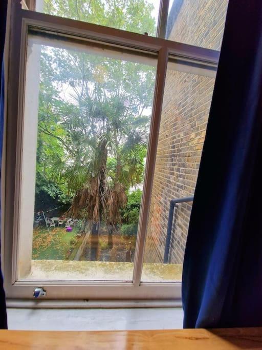 Charming Home With Private Balcony, On 1St Floor, With 2 Bathrooms, 3 Min Walk To Earl'S Court Station London Eksteriør bilde